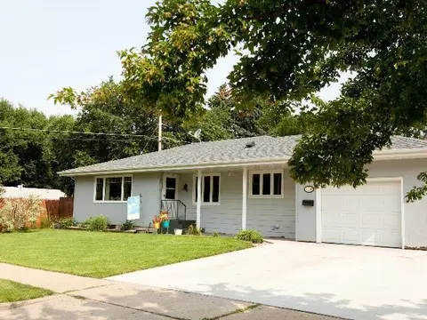1714 Laforest Ave, Bismarck, ND 58501 photo 2