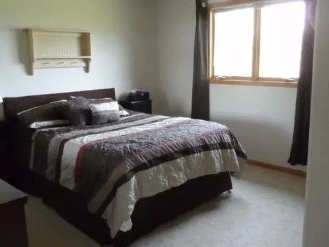 4615 Pinewood Lp, Bismarck, ND 58504 photo 10