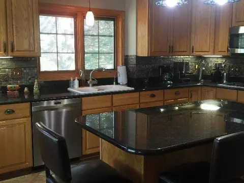 701 Juniper Dr, Bismarck, ND 58503 photo 7