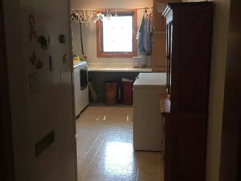 701 Juniper Dr, Bismarck, ND 58503 photo 38