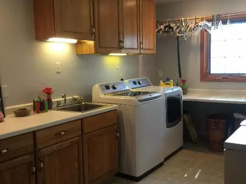 701 Juniper Dr, Bismarck, ND 58503 photo 39