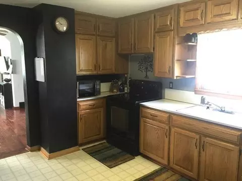 308 Bismarck Ave, Wilton, ND 58579 photo 7