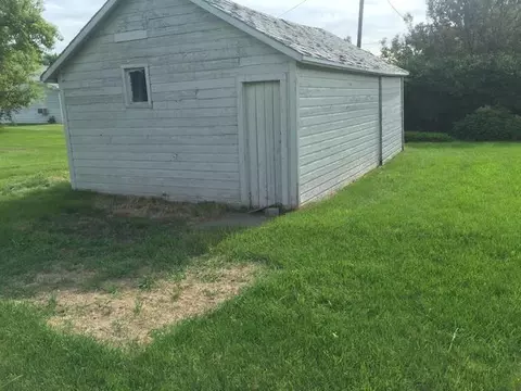 308 Bismarck Ave, Wilton, ND 58579 photo 17
