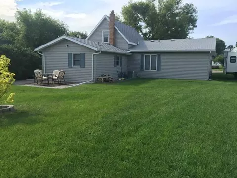 308 Bismarck Ave, Wilton, ND 58579 photo 16