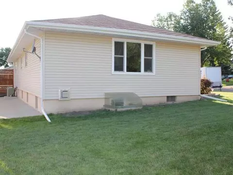 1321 Harmon Ave, Bismarck, ND 58501 photo 53