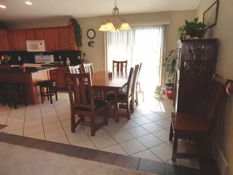 5512 Walker Dr, Bismarck, ND 58504 photo 6
