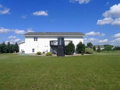 5512 Walker Dr, Bismarck, ND 58504 photo 19