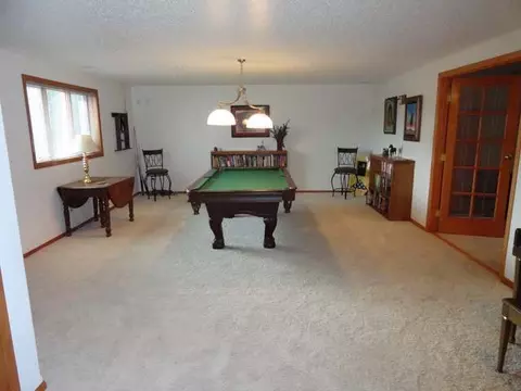 5512 Walker Dr, Bismarck, ND 58504 photo 11