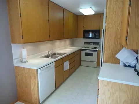 2024 St Benedict Dr, Bismarck, ND 58503 photo 4