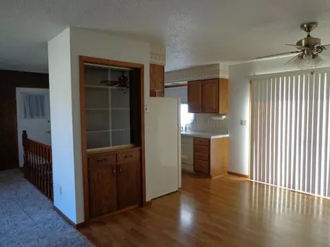 808 Johns Dr NE, Mandan, ND 58554 photo 7