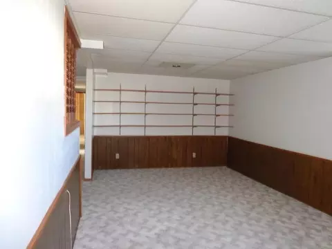 808 Johns Dr NE, Mandan, ND 58554 photo 9