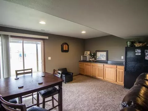 3519 Roosevelt Dr, Bismarck, ND 58503 photo 7