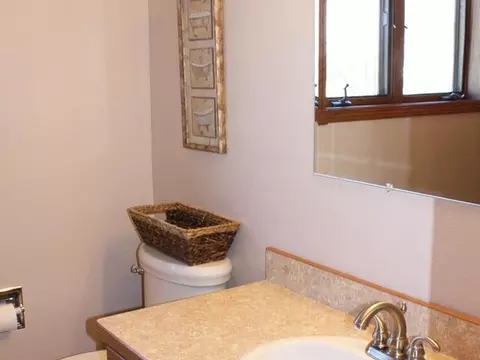 3231 Devon Dr, Bismarck, ND 58504 photo 9
