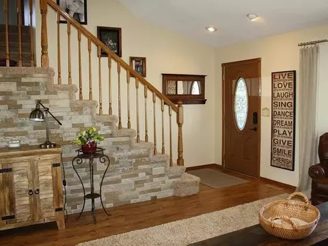 3231 Devon Dr, Bismarck, ND 58504 photo 4