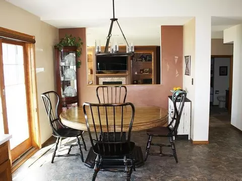 3231 Devon Dr, Bismarck, ND 58504 photo 5