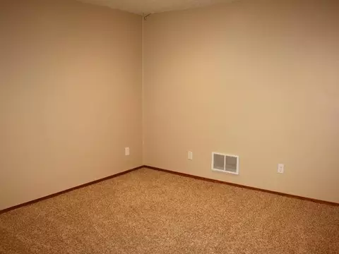 3231 Devon Dr, Bismarck, ND 58504 photo 12