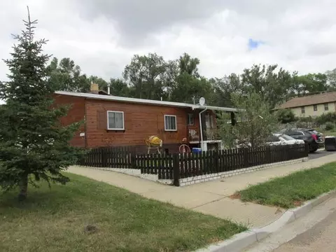 500 4th Ave NE, Mandan, ND 58554 photo 2