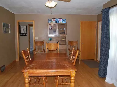1037 Riverview Ave, Bismarck, ND 58504 photo 4