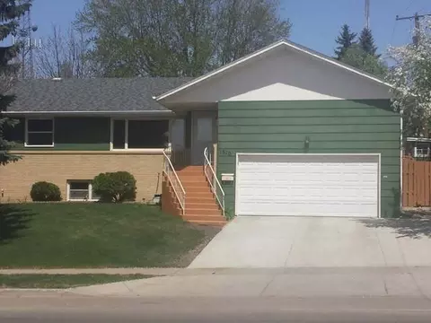 1510 Divide Ave E, Bismarck, ND 58501 photo 1