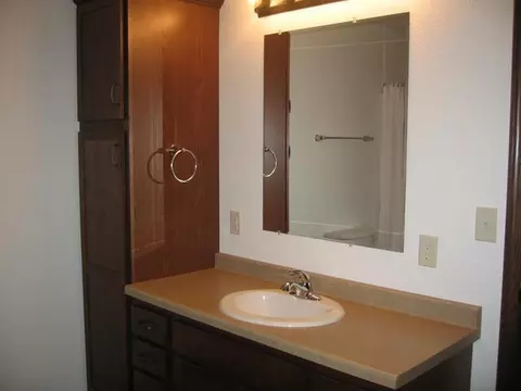 112 Libby Rd, Lincoln, ND 58504 photo 8