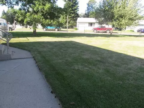 563 Sunset Pl, Bismarck, ND 58501 photo 13