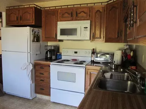 563 Sunset Pl, Bismarck, ND 58501 photo 8