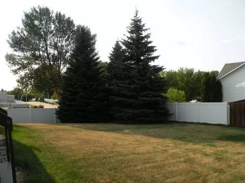 2906 Remuda Dr, Bismarck, ND 58503 photo 10