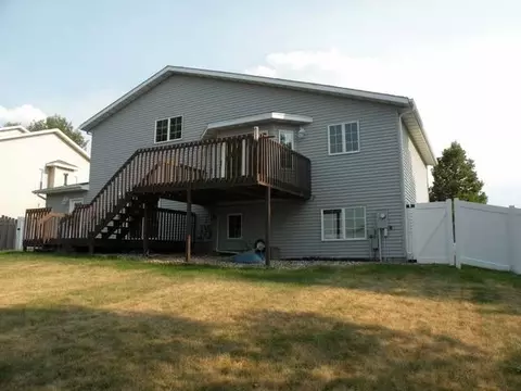 2906 Remuda Dr, Bismarck, ND 58503 photo 11