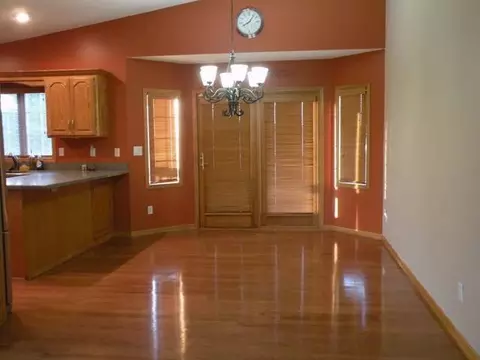 2906 Remuda Dr, Bismarck, ND 58503 photo 4