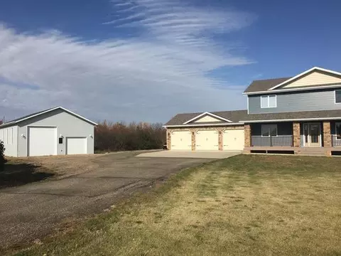 2123 Missouri Loop N, Mandan, ND 58554 photo 2