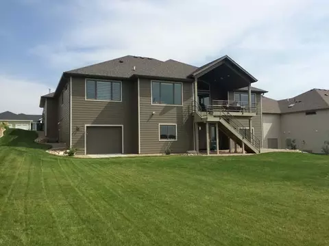 1432 Eagle Crest Lp, Bismarck, ND 58501 photo 22