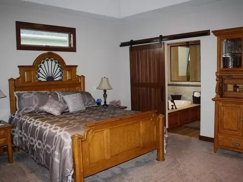 1432 Eagle Crest Lp, Bismarck, ND 58501 photo 7
