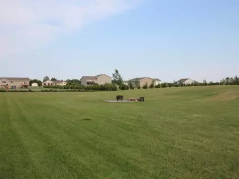 7535 Brook Loop, Bismarck, ND 58503 photo 6