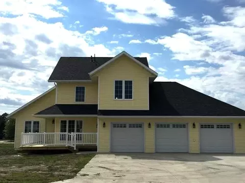 751 Franklin Dr, Garrison, ND 58540 photo 1