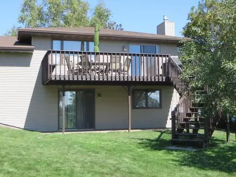 3207 C Ave E, Bismarck, ND 58501 photo 2