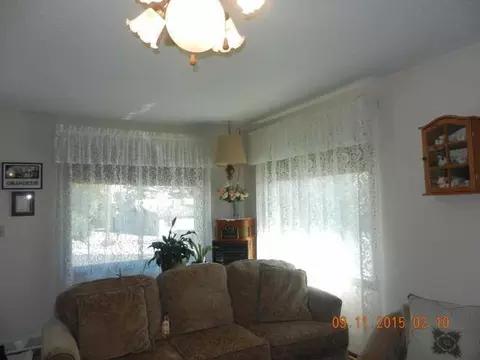 307 11 Ave NE, Mandan, ND 58554 photo 3