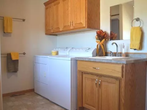 7021 Keepsake Ln, Bismarck, ND 58501 photo 19