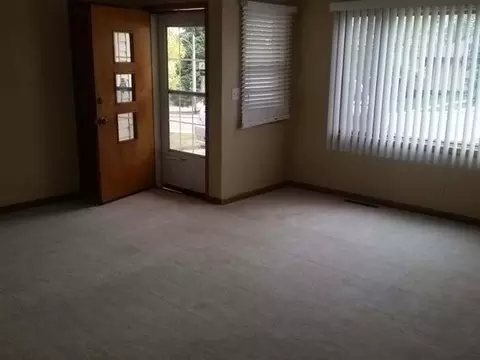 720 Custer Dr, Mandan, ND 58554 photo 4