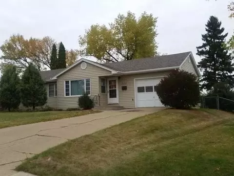 720 Custer Dr, Mandan, ND 58554 photo 22