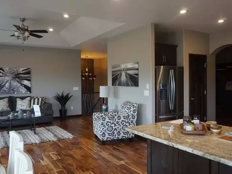 4042 Knudsen Lp, Bismarck, ND 58503 photo 15