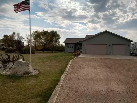 7521 Keepsake Ln, Bismarck, ND 58501 photo 41
