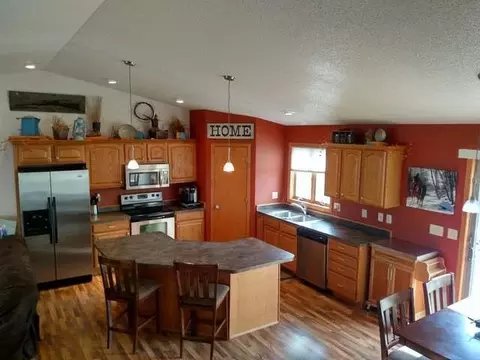 7521 Keepsake Ln, Bismarck, ND 58501 photo 9