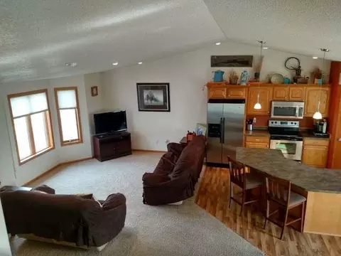 7521 Keepsake Ln, Bismarck, ND 58501 photo 10