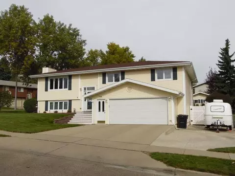 3200 C Ave E, Bismarck, ND 58501 photo 2