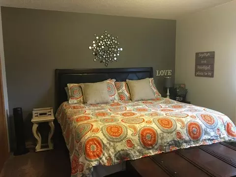 902 Mahone Ave, Bismarck, ND 58503 photo 11