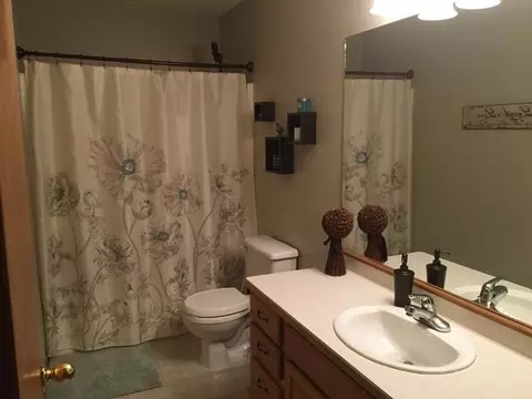 902 Mahone Ave, Bismarck, ND 58503 photo 15