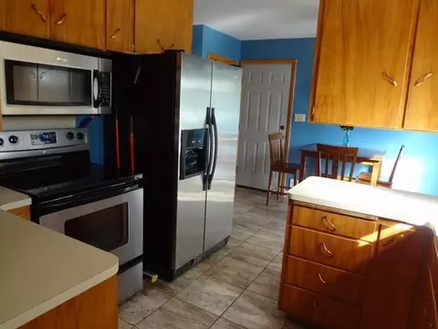 113 Owens Ave E, Bismarck, ND 58503 photo 8