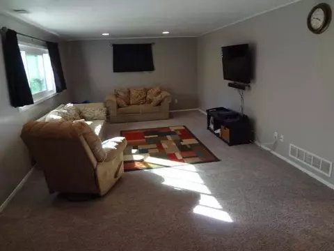 113 Owens Ave E, Bismarck, ND 58503 photo 9