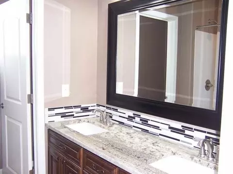 404 Cobblestone Lp, Mandan, ND 58554 photo 15