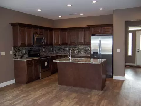 404 Cobblestone Lp, Mandan, ND 58554 photo 8